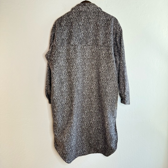 L.I.F.E. Brown Herringbone Coat with Button Closure Size Large - Picture 7 of 7